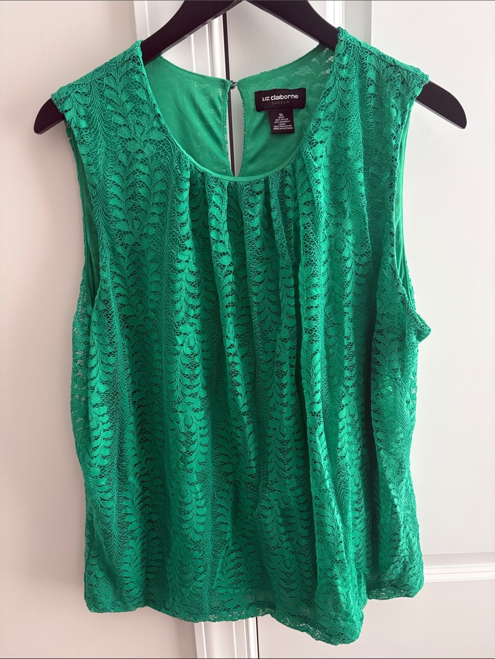 Liz Claiborne Emerald Green Lace Sleeveless Camisole